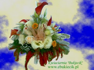 bukiet kompozycja koktajlowa z kalijki (Zantedeschia), róży, margaretki, eustomy